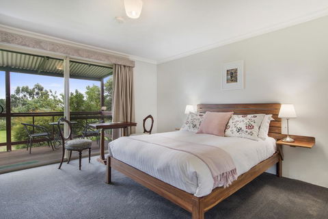 Shambhala Guesthouse - Accommodation Georgetown 3