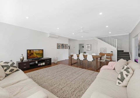 Shelly Beach Family Hideaway - Pool, Beach, Golf - Accommodation Georgetown 0