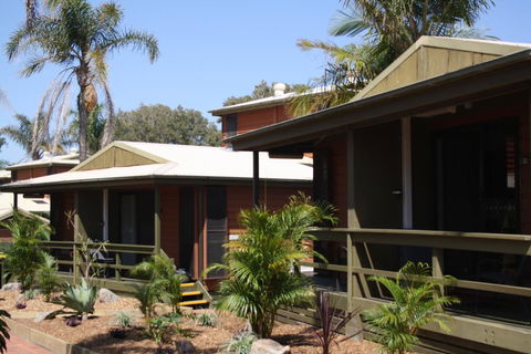 Shelly Beach Holiday Park - Accommodation Georgetown 3