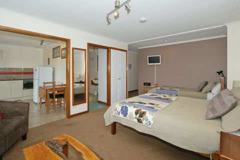 Sherwood View Accommodation - Accommodation Georgetown 2