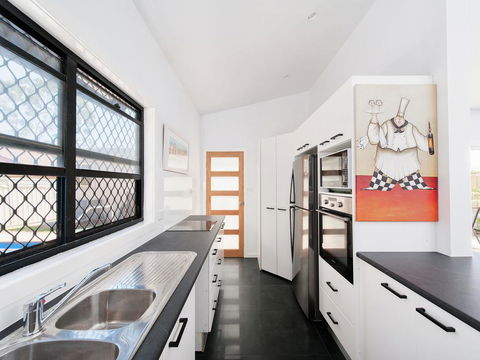 Shoally Loft, 58 Tomaree Road - Accommodation Georgetown 2