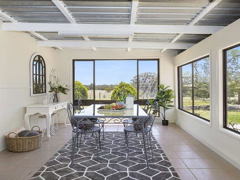 Silky Oak Cottage - Cosy With Country Views - Accommodation Georgetown 0