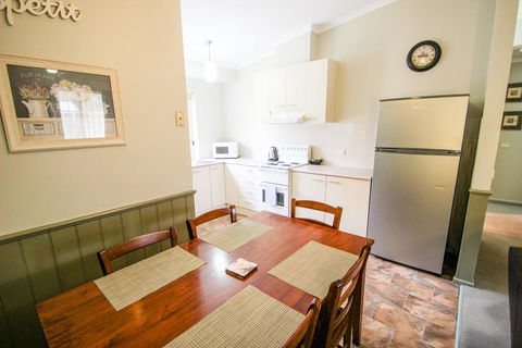 Silver Birches Holiday Unit 6 - Accommodation Georgetown 2