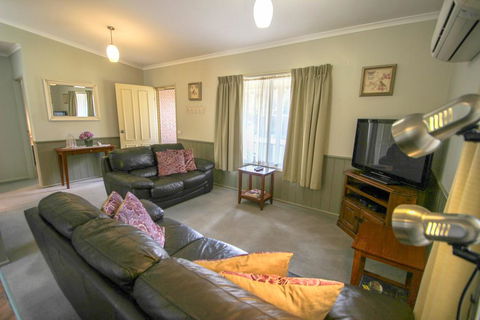 Silver Birches Holiday Unit 6 - Accommodation Georgetown 0