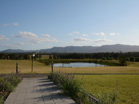 Silver Springs Estate 4br House + 6br House With Wifi, Pool. Fireplace, Views, Olives And Space - Accommodation Georgetown 2