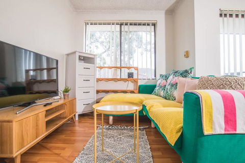 SIMPLE COMFORT! 2bed1bath Unit In Meadowbank - Accommodation Georgetown 2
