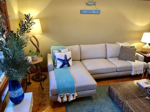 Sinnamon's By The Sea - Accommodation Georgetown 2