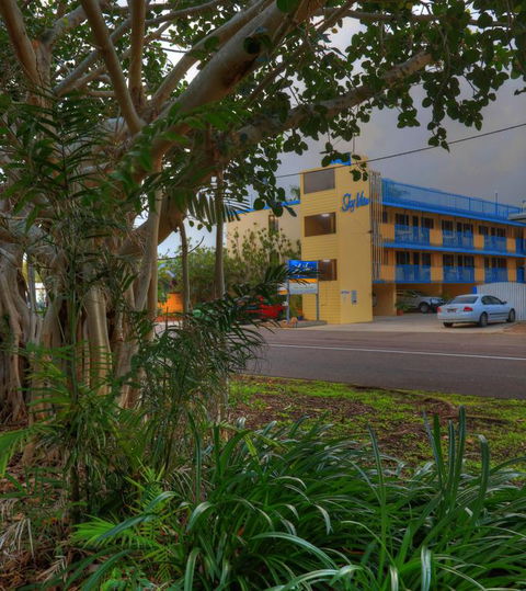 Sky View Units Bowen - Accommodation Georgetown 3