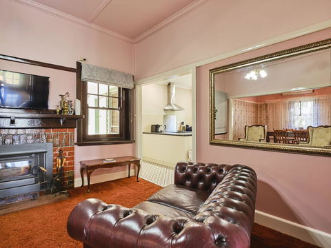Skymirror Cottage - Accommodation Georgetown 2