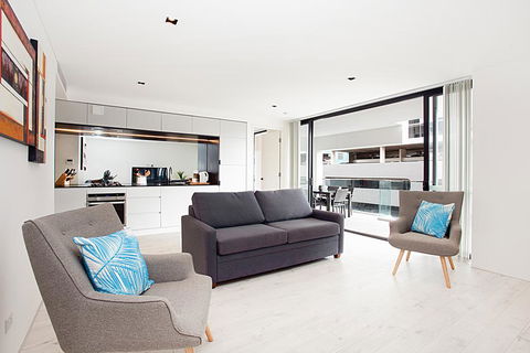 Sleek Modern Apartment In The Heart Of Manly - Accommodation Georgetown 0