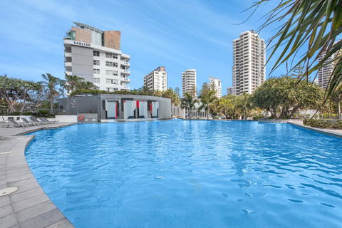 Sleek Q1 Suite In The Heart Of Surfers Paradise - Accommodation Georgetown 3