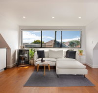 Spacious 2 Bed House 2 AC and Free Street Parking - Accommodation Georgetown