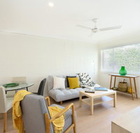 Spacious and Bright Apartment Minutes to the Beach - Accommodation Georgetown