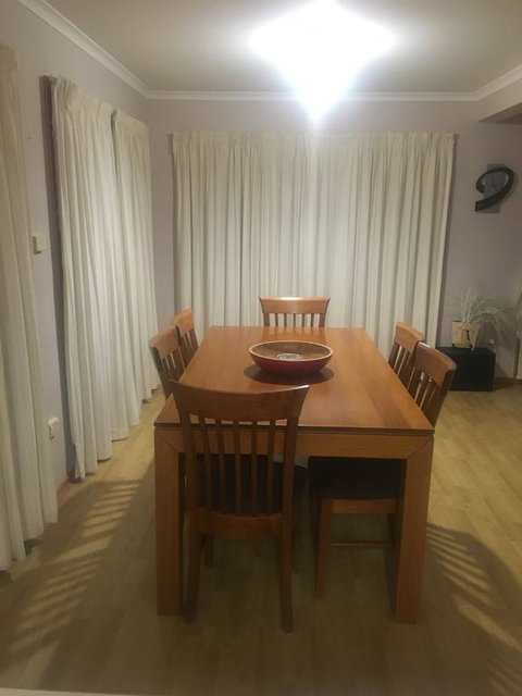 Spacious And Central To CBD - Accommodation Georgetown 2