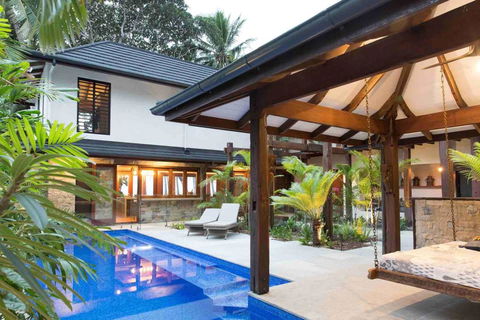 Spice At Oak Award Winning Luxury Absolute Oceanfront House Oak Beach Near Port Douglas - Accommodation Georgetown 0
