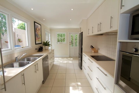 Strahan House - Accommodation Georgetown 2