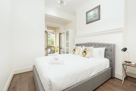 STUNNING SYDNEY HOME 11 - Accommodation Georgetown 1