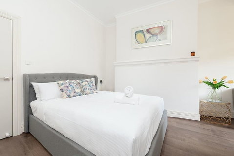 STUNNING SYDNEY HOME 9 - Accommodation Georgetown 2