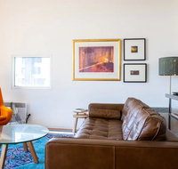 Stylish Warehouse Convert 2 Bedroom Apartment - Accommodation Georgetown