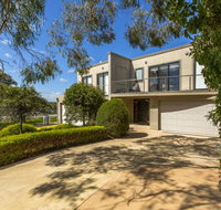 STYLISH SUN-DRENCHED AND SOPHISTICATED - Accommodation Georgetown
