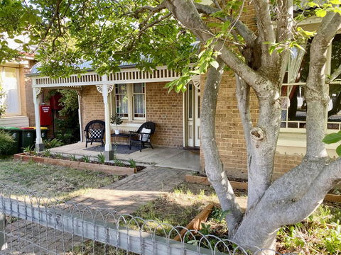 SUMMER HOUSE - CENTRAL LOCATION Near PARK - Accommodation Georgetown 1