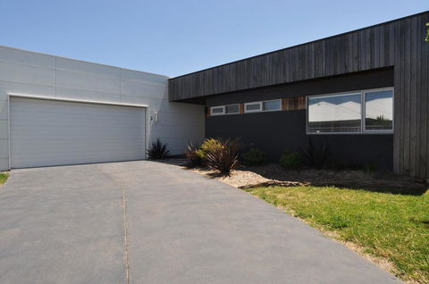 SUNNYSIDE - SURF SIDE - Accommodation Georgetown 0