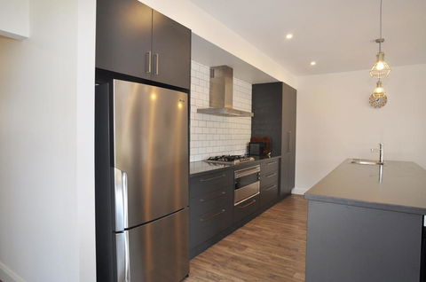 SUNNYSIDE - SURF SIDE - Accommodation Georgetown 3