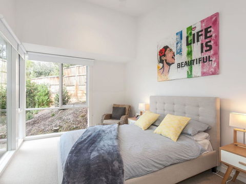 SUNRISE AT BREAKERS - Townhouse Close To Town - Accommodation Georgetown 2