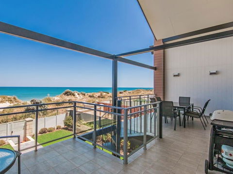 Surf And Sun In Silver Sands - Accommodation Georgetown 0