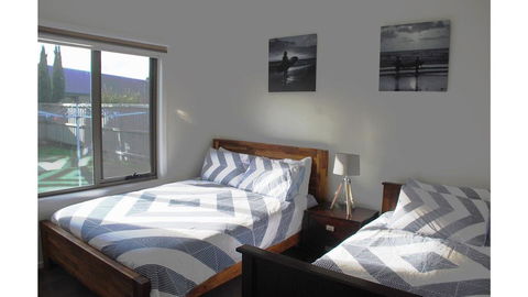 SURFSIDE LAKEVIEWS - FREE WIFI - Accommodation Georgetown 2
