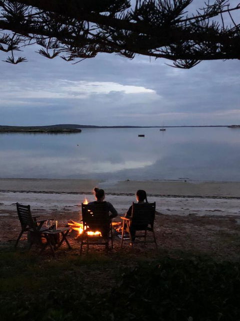 Tall Pines Beach House At Mount Dutton Bay (part Of Coffin Bay Waterways) - Accommodation Georgetown 3