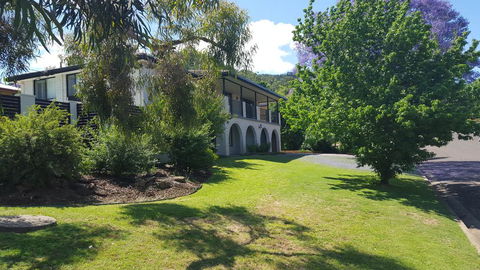 Tamworth Exclusive B&B - Accommodation Georgetown 0