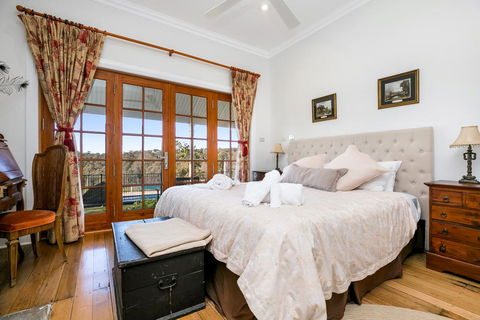 Taradale House Estate - Accommodation Georgetown 0
