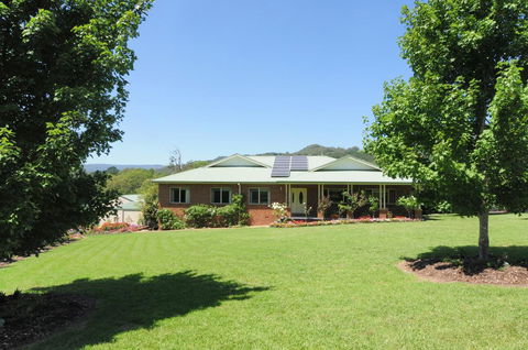 Tatiara - Spacious Family Friendly Home! - Accommodation Georgetown 1