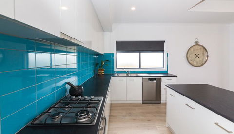 Tee Two On Troon - 21/30 Troon Drive - Accommodation Georgetown 1