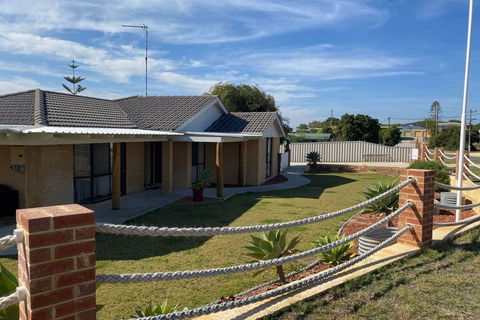 The Anchorage - Accommodation Georgetown 0
