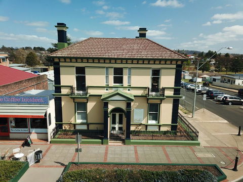 The Bank Guesthouse Glen Innes - Accommodation Georgetown 0