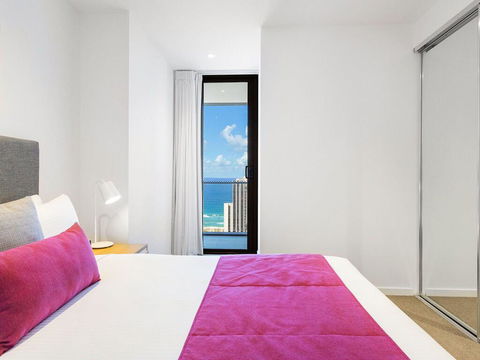 The Beach Broadbeach Private 2 Bedroom Ocean View - Accommodation Georgetown 2