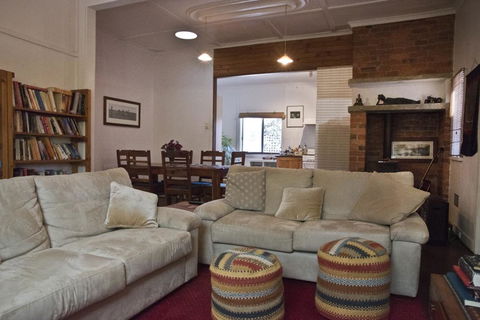 The Beach House - Fremantle - Accommodation Georgetown 1