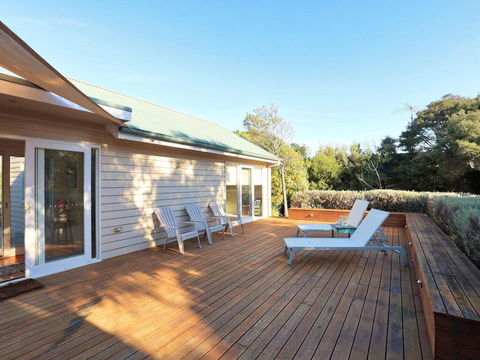The Beach House - Quintessential Holiday House With Open Fireplace! - Accommodation Georgetown 1