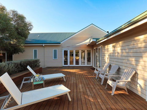 The Beach House - Quintessential Holiday House With Open Fireplace! - Accommodation Georgetown 0