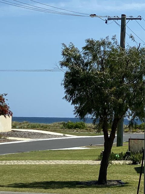 The Beach House Busselton - Accommodation Georgetown 1