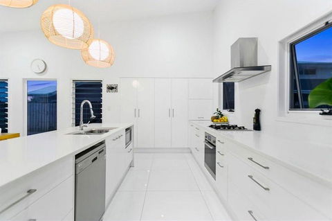 THE BEACH OASIS @ 360 - Accommodation Georgetown 2