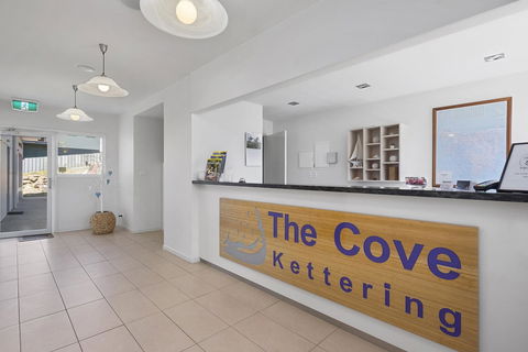 The Cove Kettering - Accommodation Georgetown 9