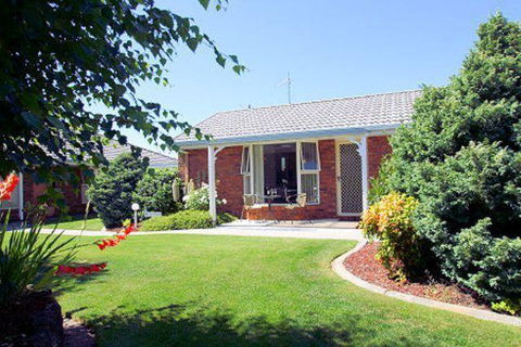 Shearwater Cottages - Accommodation Georgetown 2