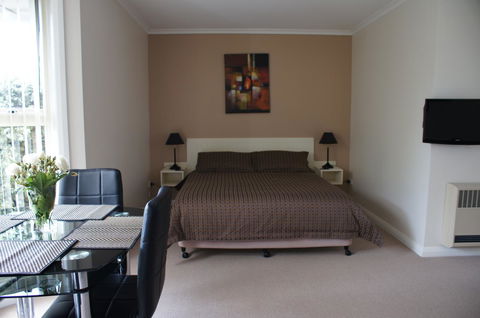 Shearwater Cottages - Accommodation Georgetown 6