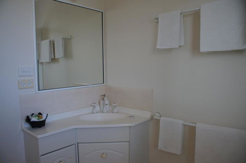 Shearwater Cottages - Accommodation Georgetown 10