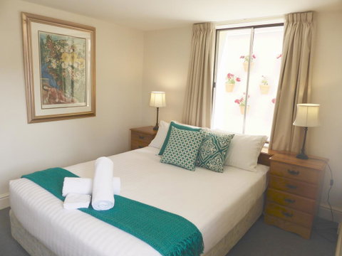 338 On Murray - Accommodation Georgetown 6