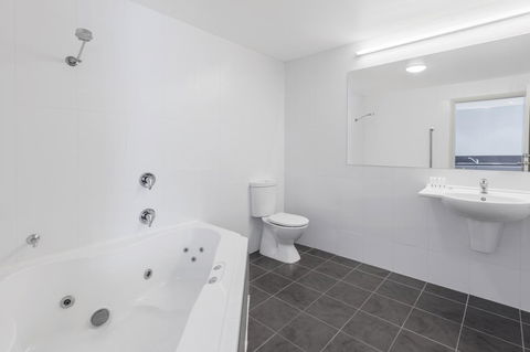 Travelodge Hotel Hobart Airport - Accommodation Georgetown 11