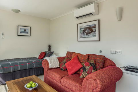 Moonrise View Apartment - Accommodation Georgetown 2